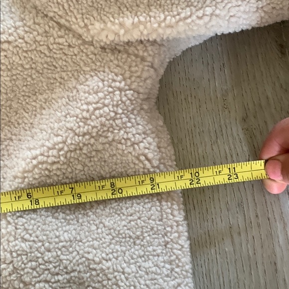 H&M Cozy‎ Cream Sherpa Jacket snap buttons size XS shacket winter baggy - Picture 10 of 11